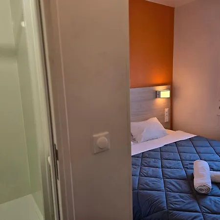 Premiere Classe Angers Est - St Barthelemy D'anjou Otel