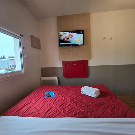 Premiere Classe Angers Est - St Barthelemy D'anjou Otel