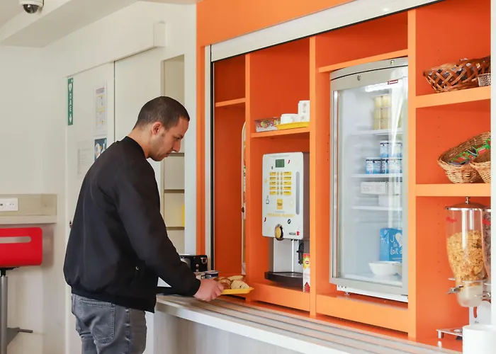 מלון Premiere Classe Angers Est - St Barthelemy D'anjou 2*